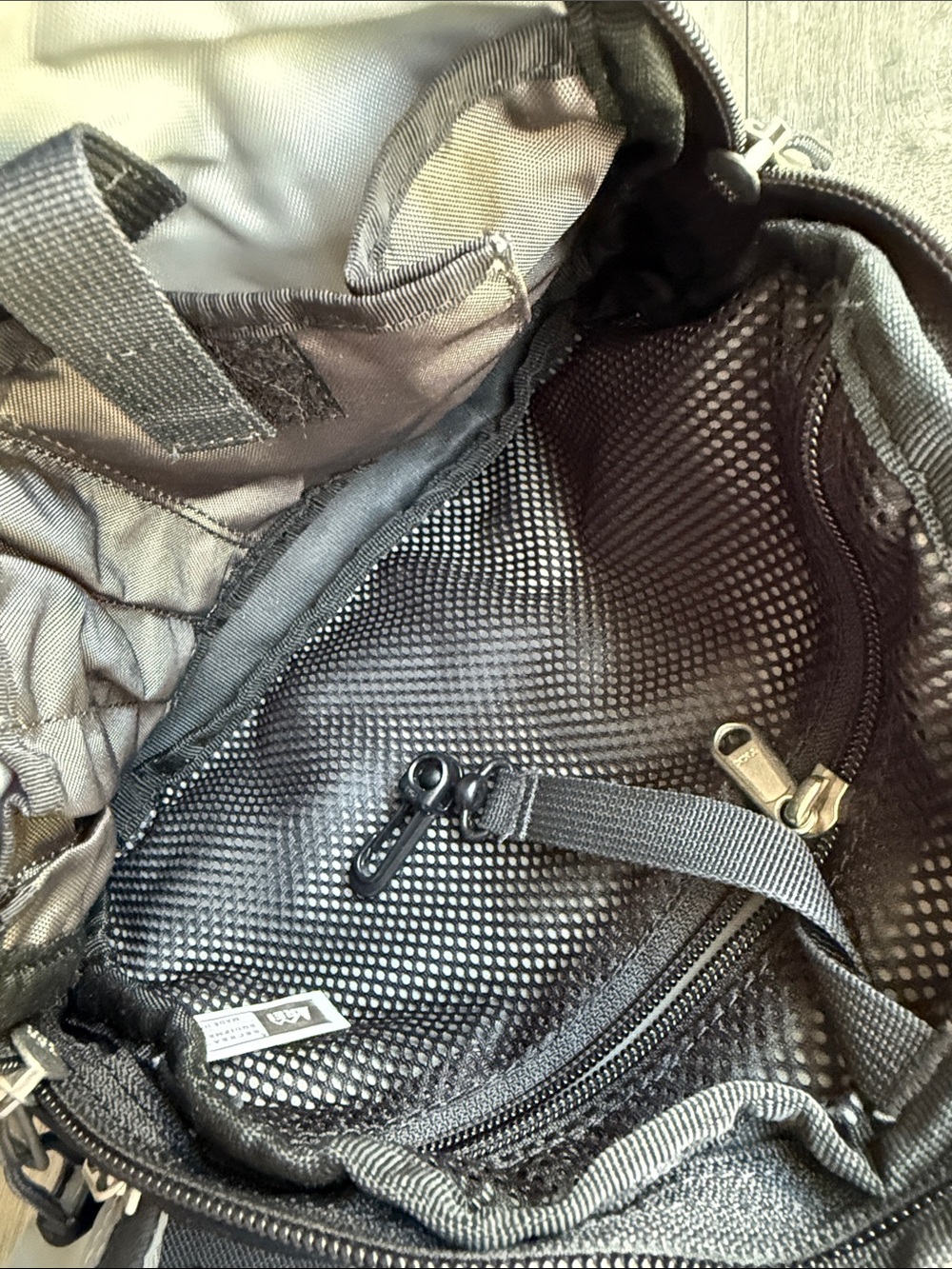 REI Recreational Equipment Inc. Gray and Black Waist Sling Pack Bag - Picture 4 of 9